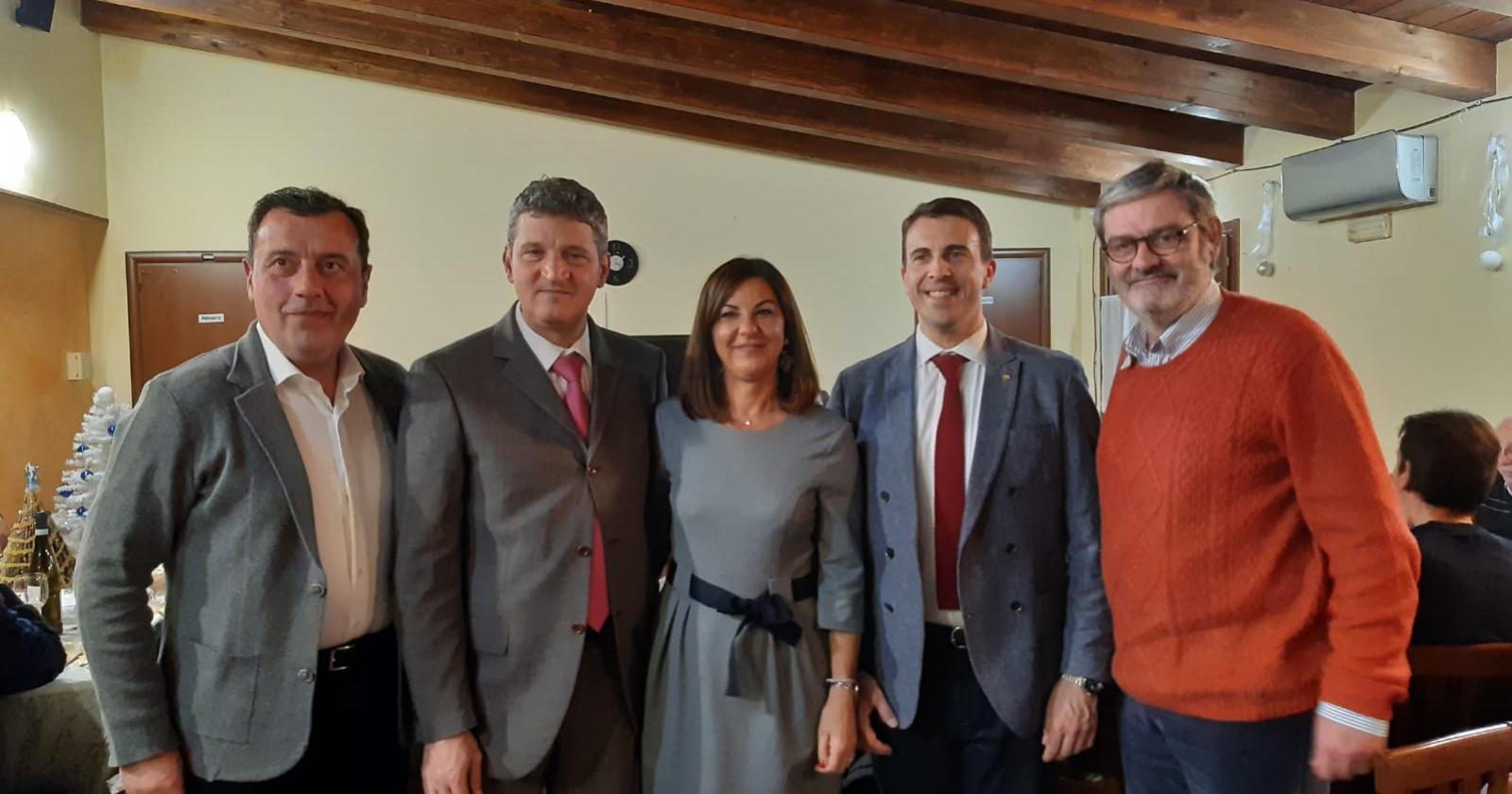 Cena degli auguri. E della solidarietà