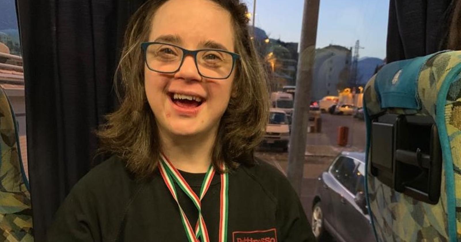 Sara insuperabile, in vasca straccia i normodotati