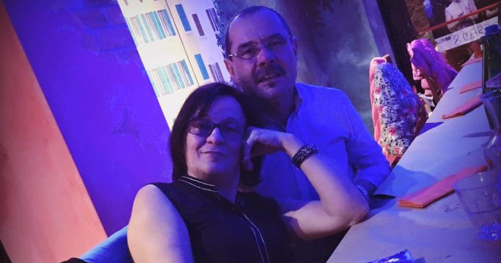 L'addio alla moglie prima di andarsene: "Conoscerci una favola, non perderci magia"