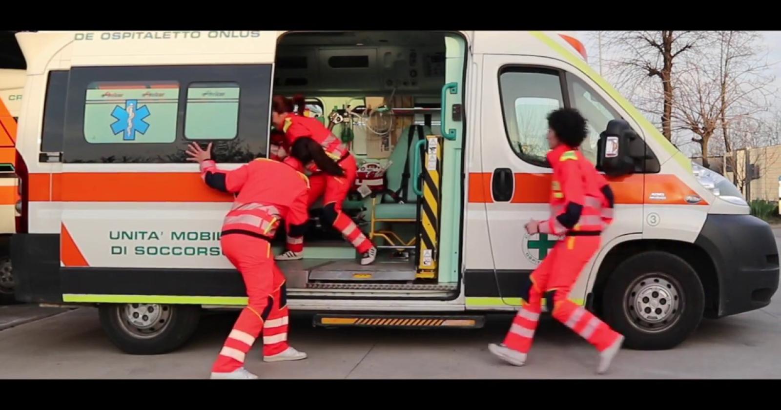 17enne travolto sulle strisce pedonali: è caccia al pirata 