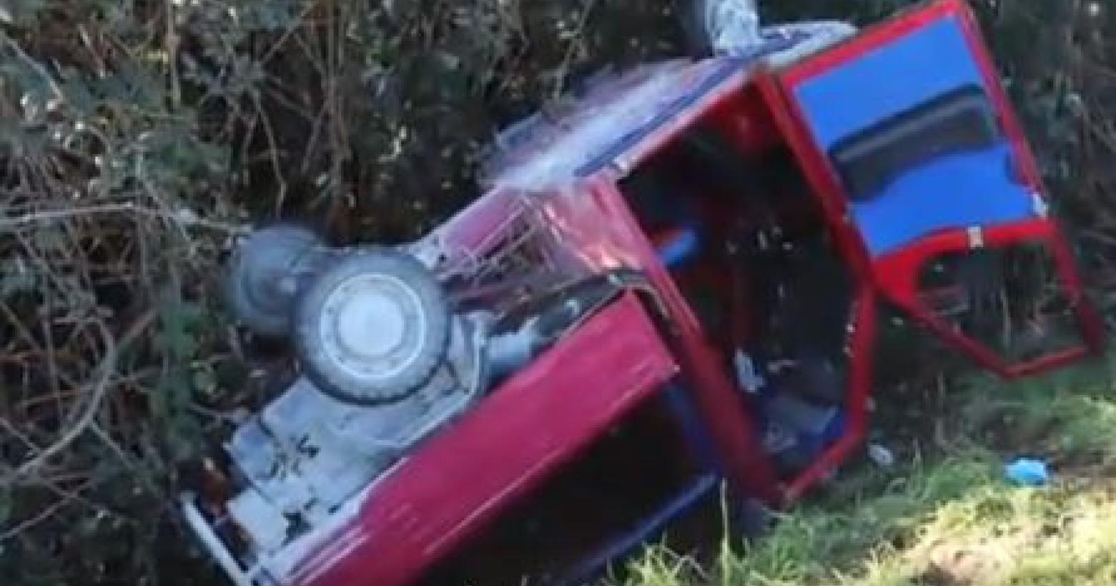 Finisce fuori strada con l'ape car, muore 81enne