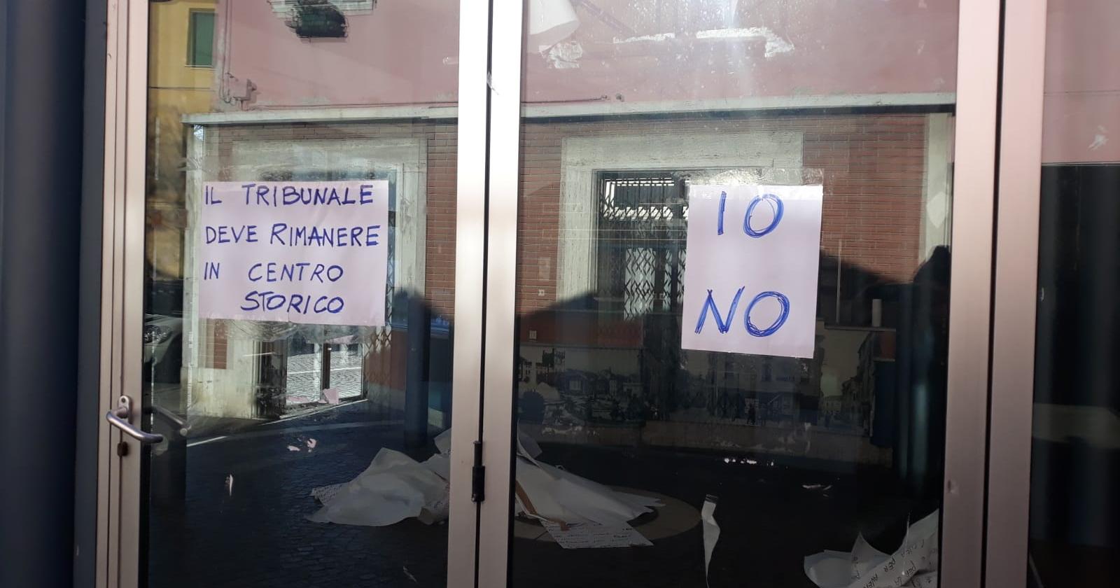 "Il tribunale in centro". E c'è chi rivuole anche il chiosco