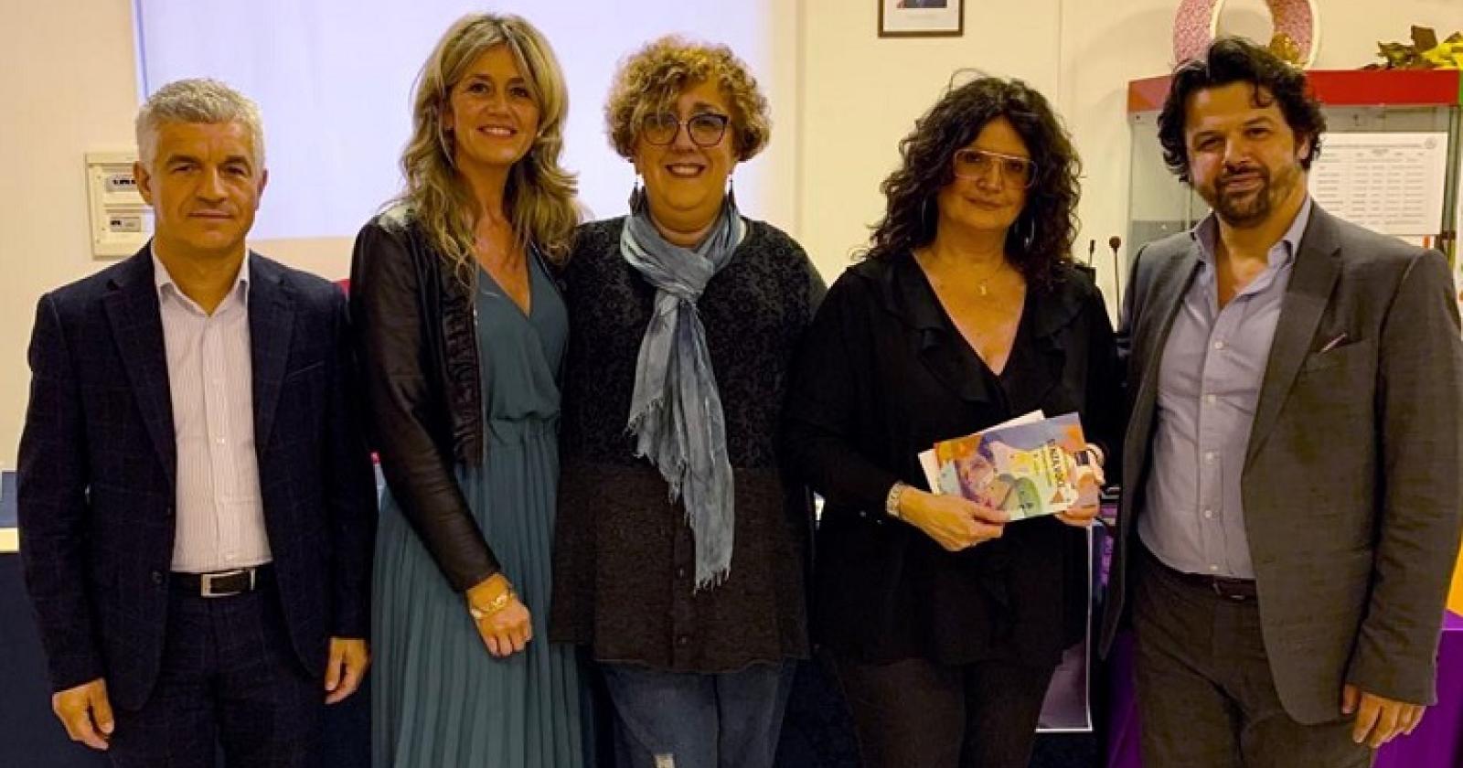 Assieme per difenderci da chi perseguita