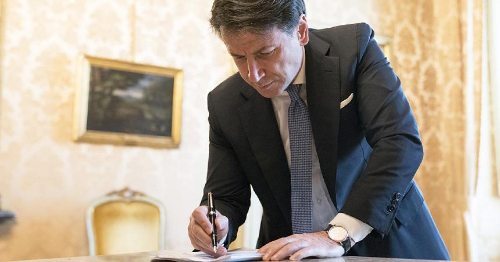 Conte ha firmato il decreto per fermare mezzo Nord Italia