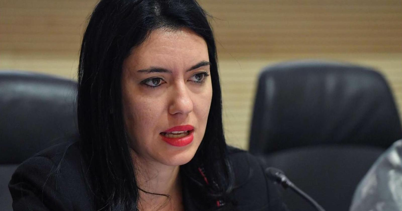 Niente da fare. Il ministro: la scuola non riaprirà il 3 aprile