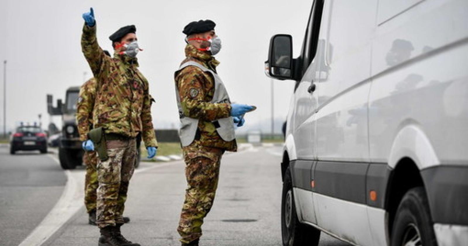 Fermato per un controllo: alla vista dei militari è scoppiato il pandemonio