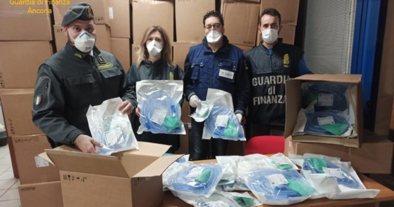 Ha tentato di vendere i respiratori all'estero, fermato dalle Fiamme Gialle