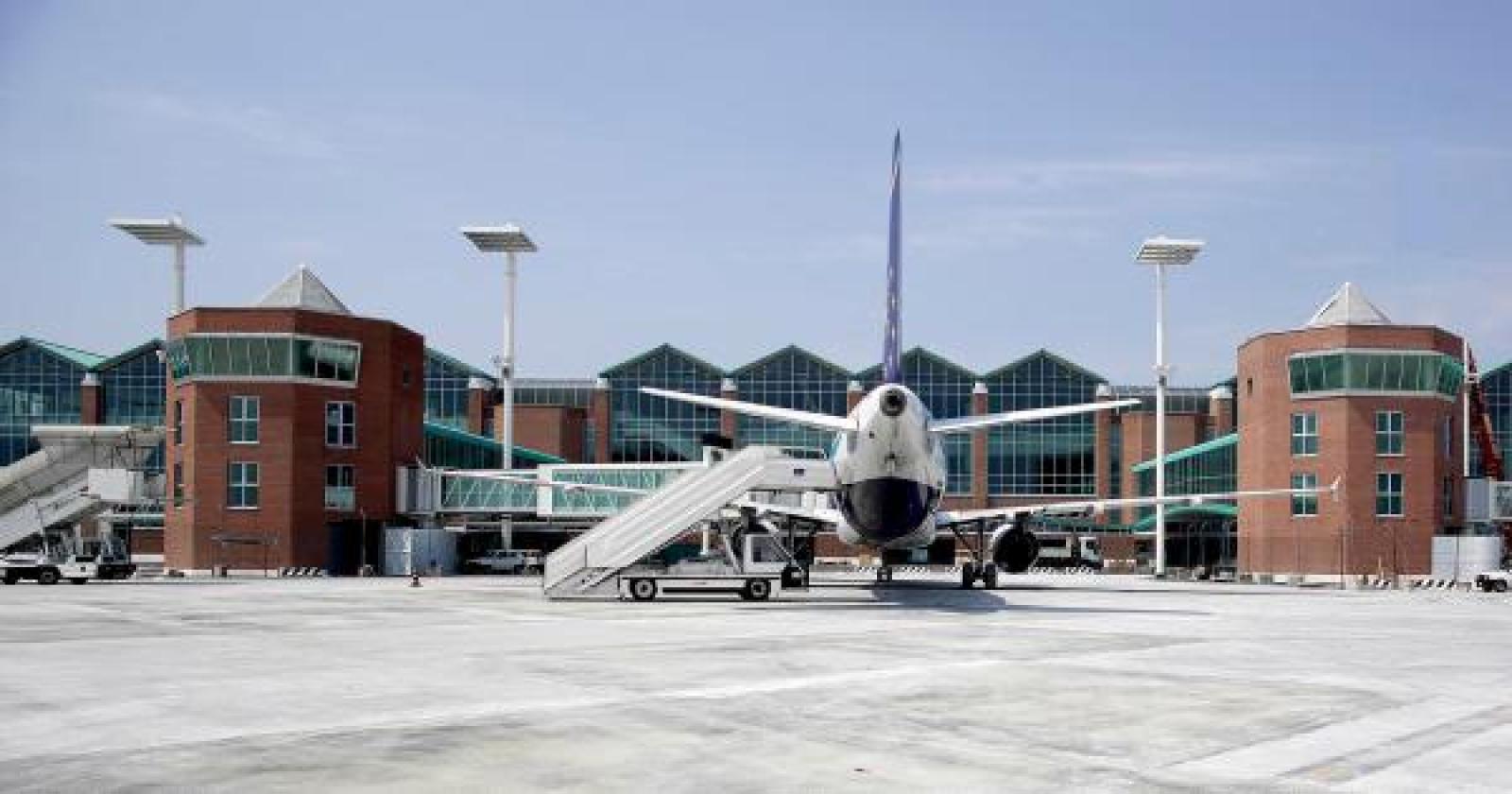 Coronavirus, l'Europa depenna gli aeroporti veneti dalla lista degli scali ad alto rischio