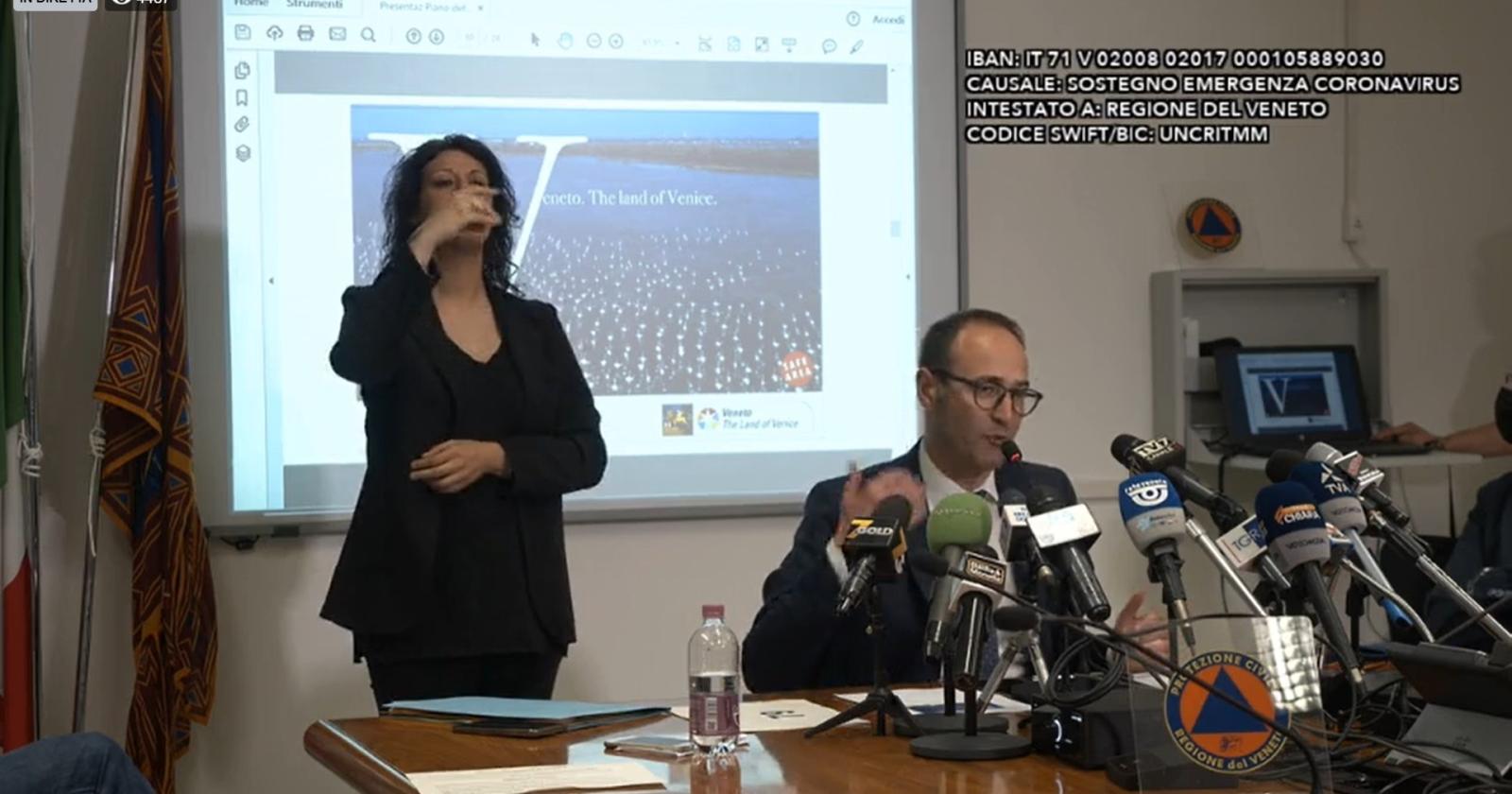 Caner mostra i fenicotteri: "Meraviglia, sembra di essere in Africa"