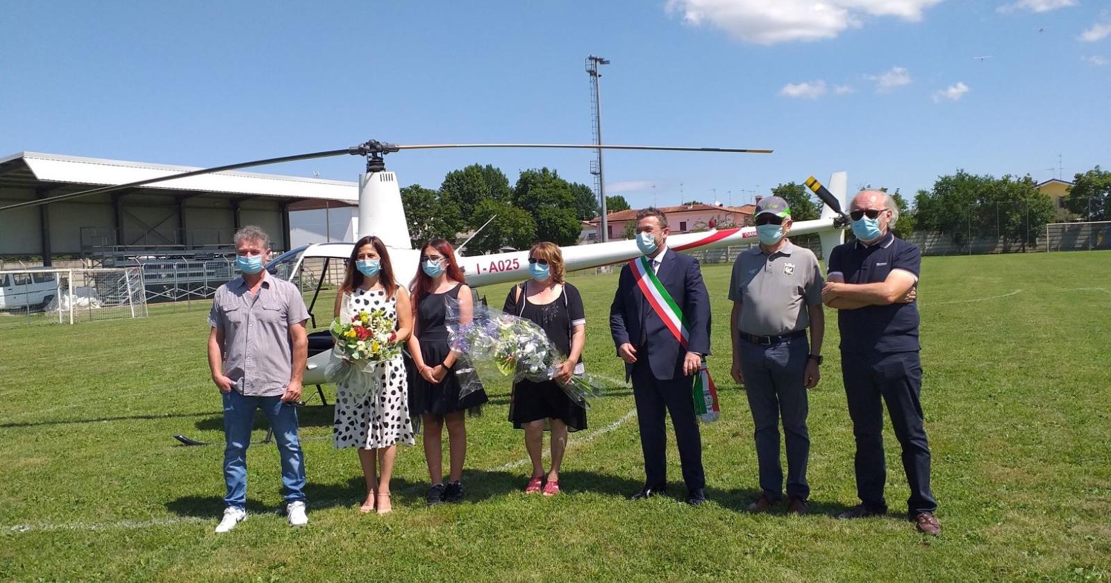 Un elicottero e sei ultraleggeri: vola alto il ricordo di Gabriele