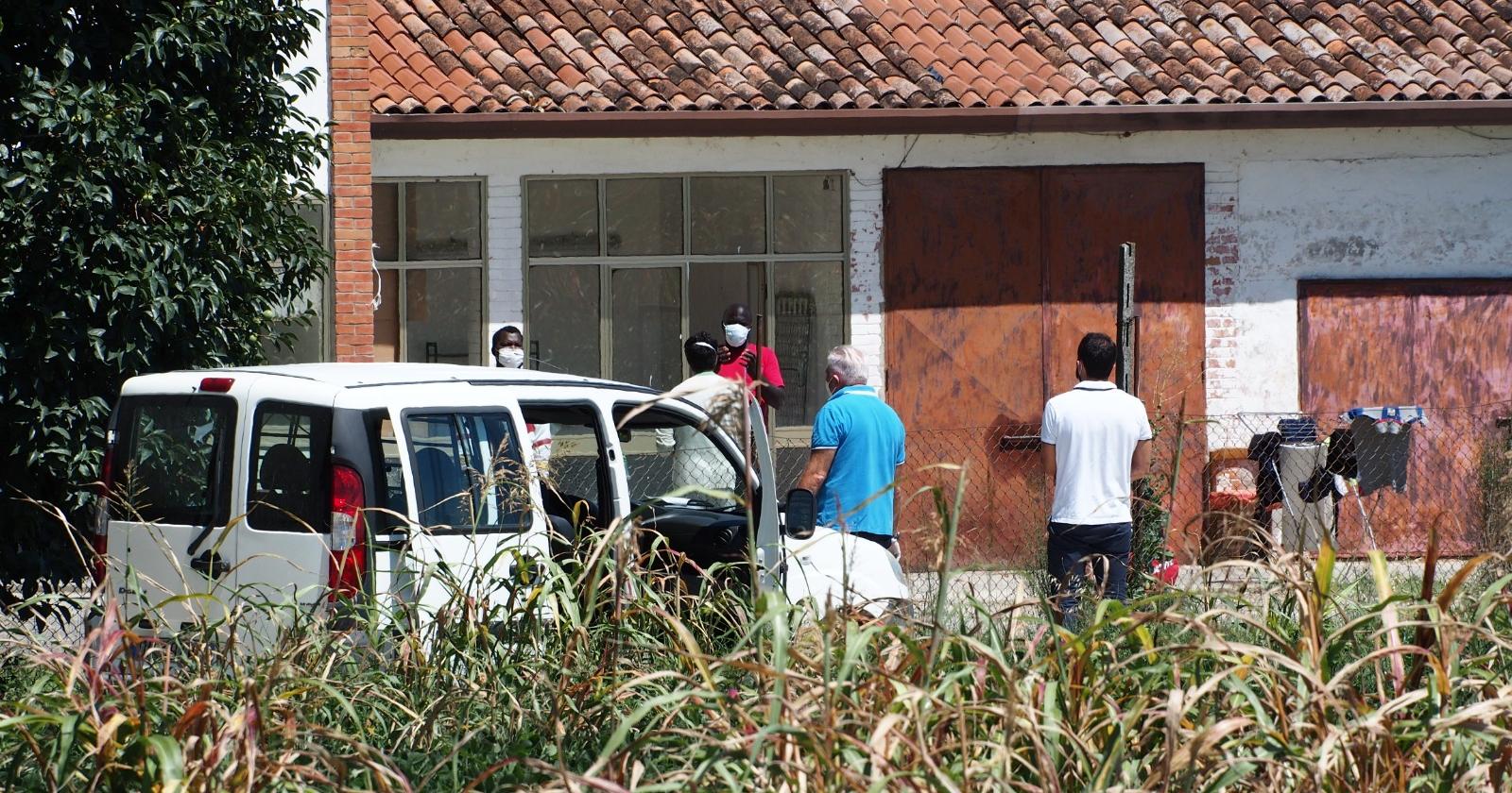 “No alla riapertura della ex base”