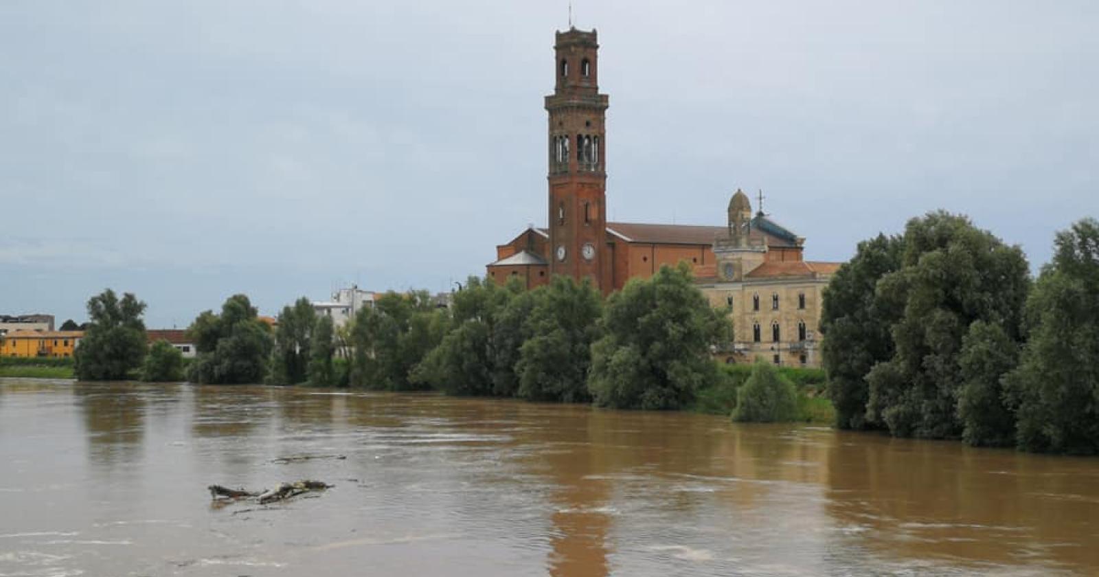 Piena di Adige e Canalbianco in transito: stato di attenzione