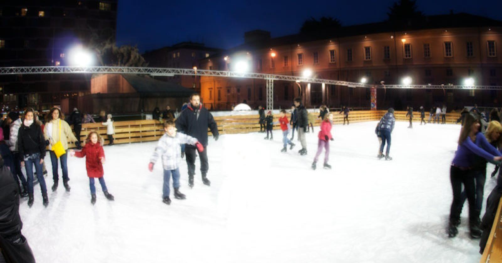 A Natale tutti  sulla pista di ghiaccio