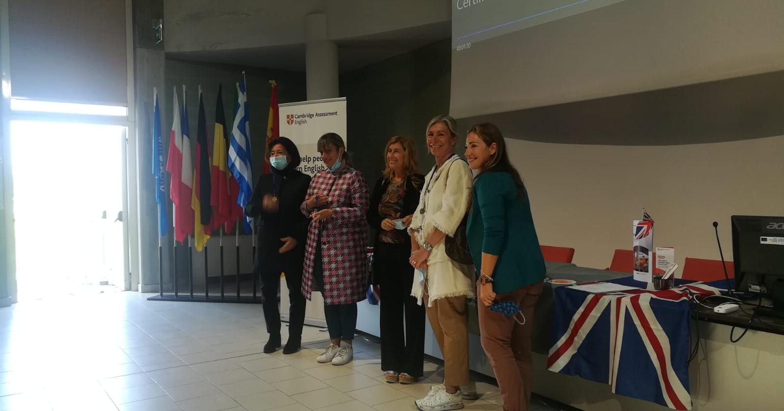 27 giovani studenti bilingui!