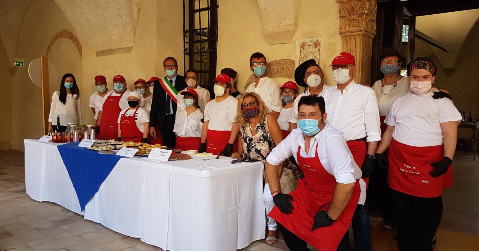 Osteria della gioia: si riparte, con cautela