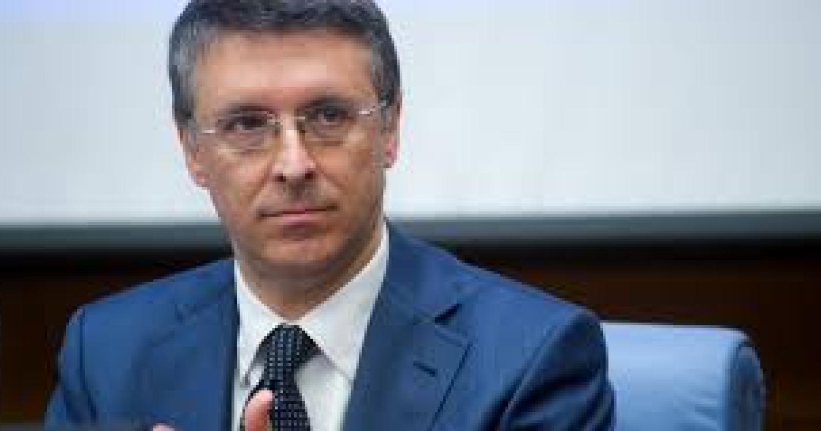 Regioni in cerca di vaccini, la Procura di Perugia prova a fermare Zaia