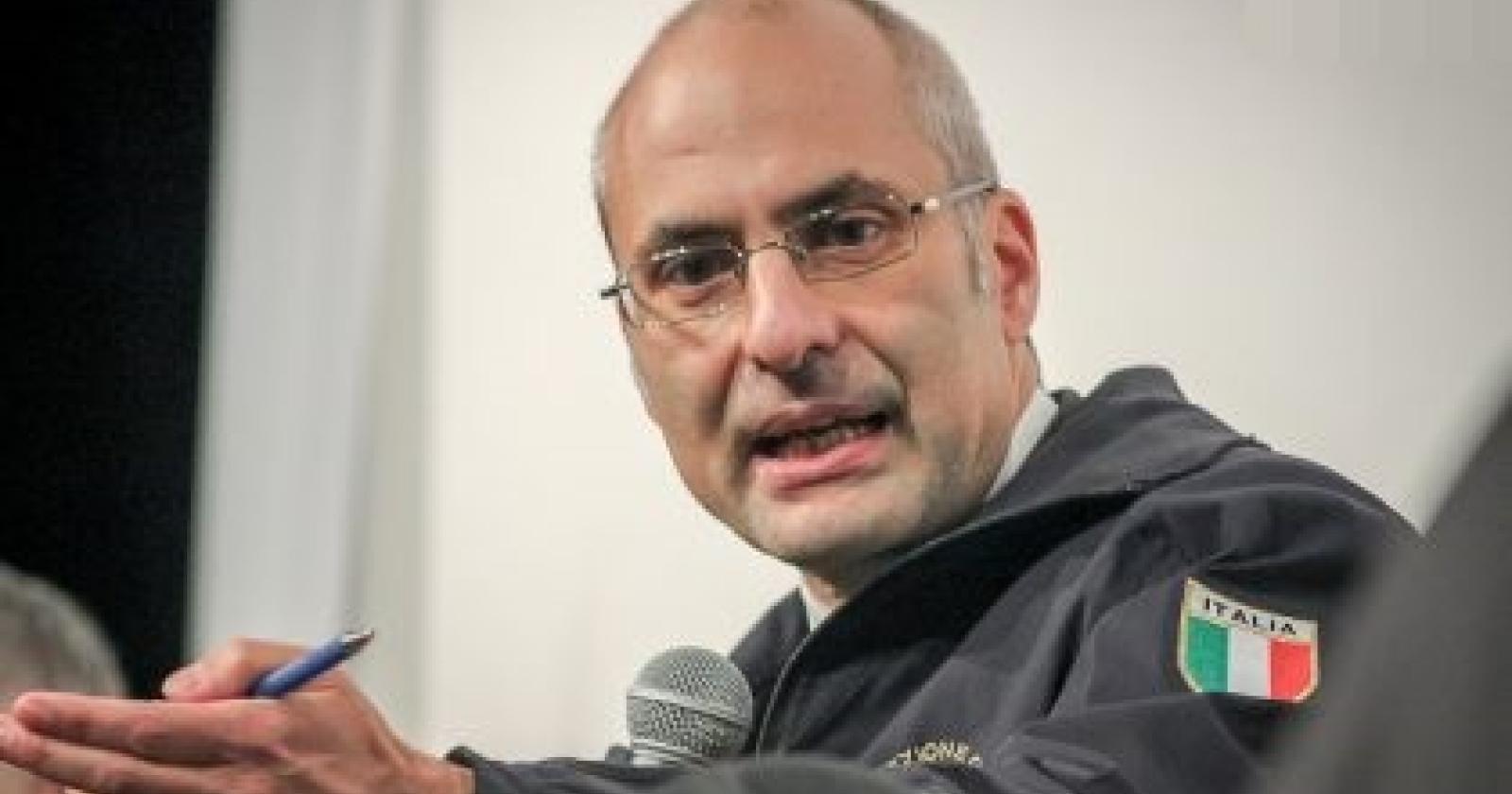 Gestione Covid, salta la prima testa