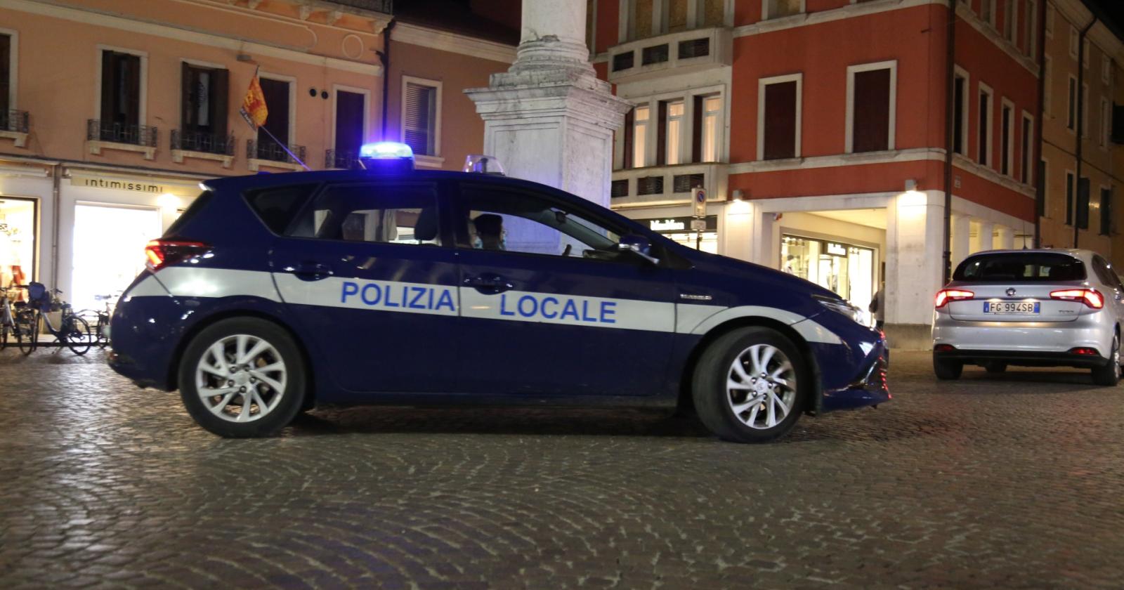 Troppa gente nel locale, chiuso un bar del centro a Rovigo