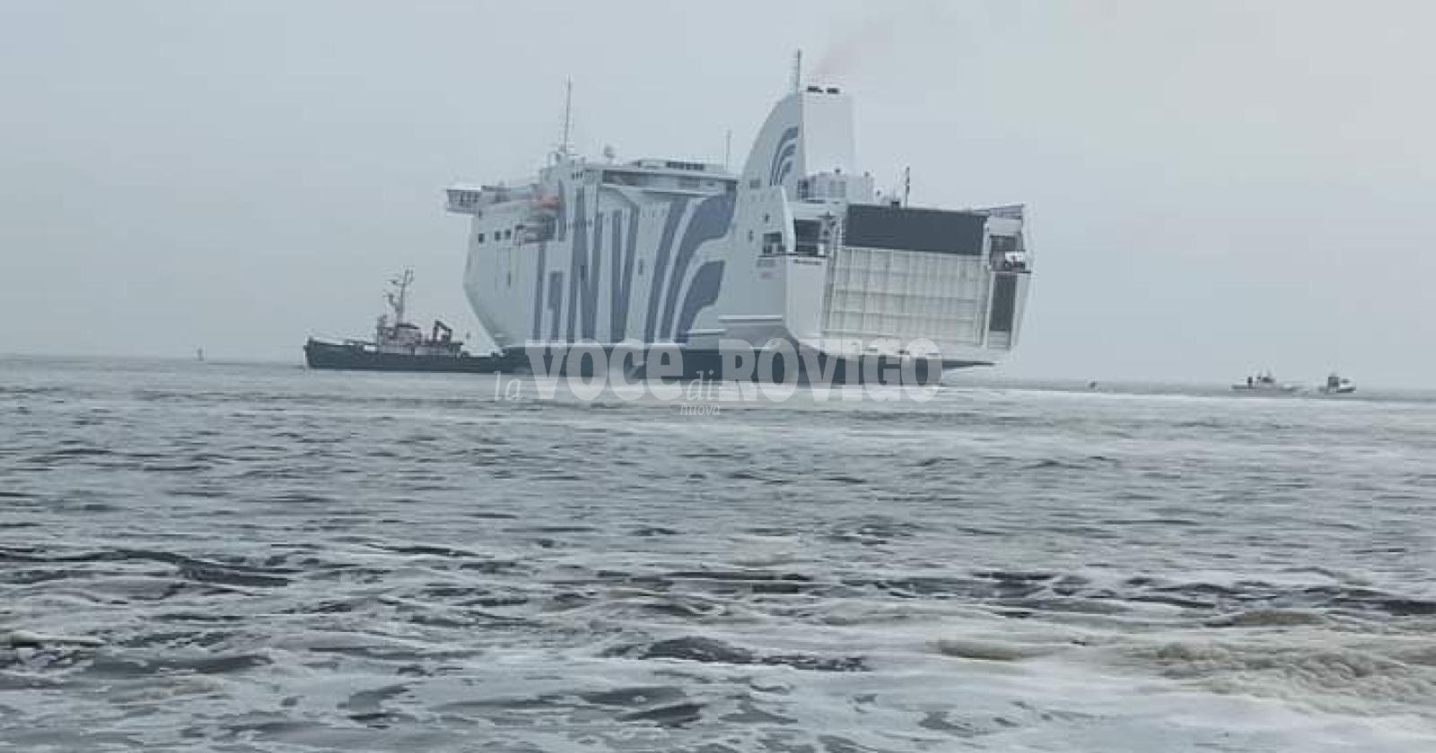 La nave incagliata ha ripreso la navigazione
