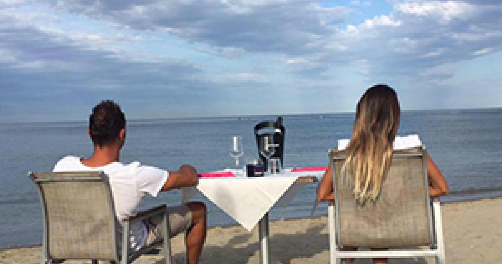 "Spiagge aperte in maggio", e ristoranti anche di sera