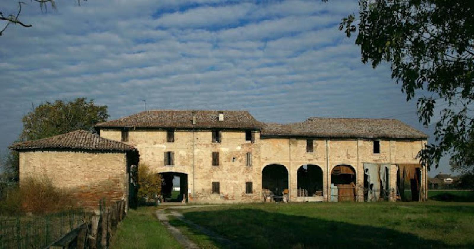 “Fondi anche per edifici rurali”