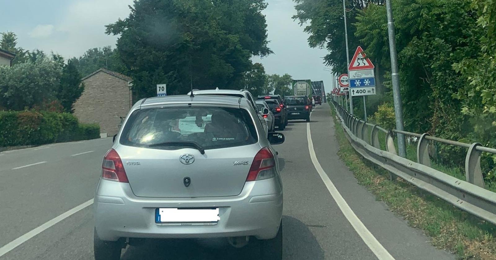 Tamponamento sul ponte del Po, traffico il statale 16 bloccato