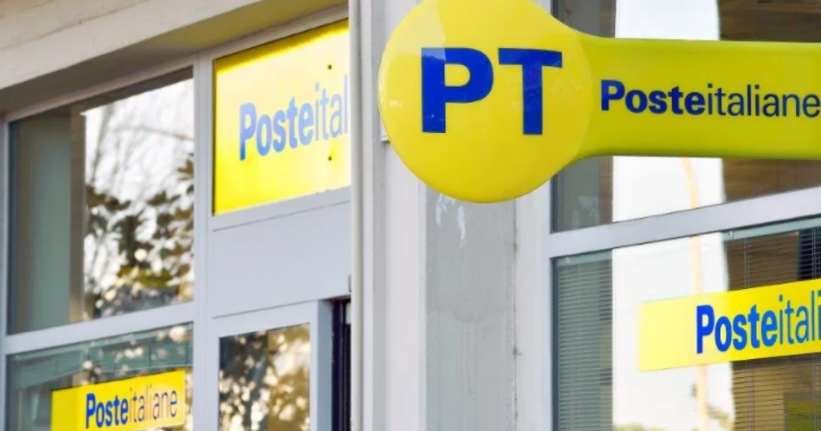 Poste a caccia di giovani laureati in Polesine