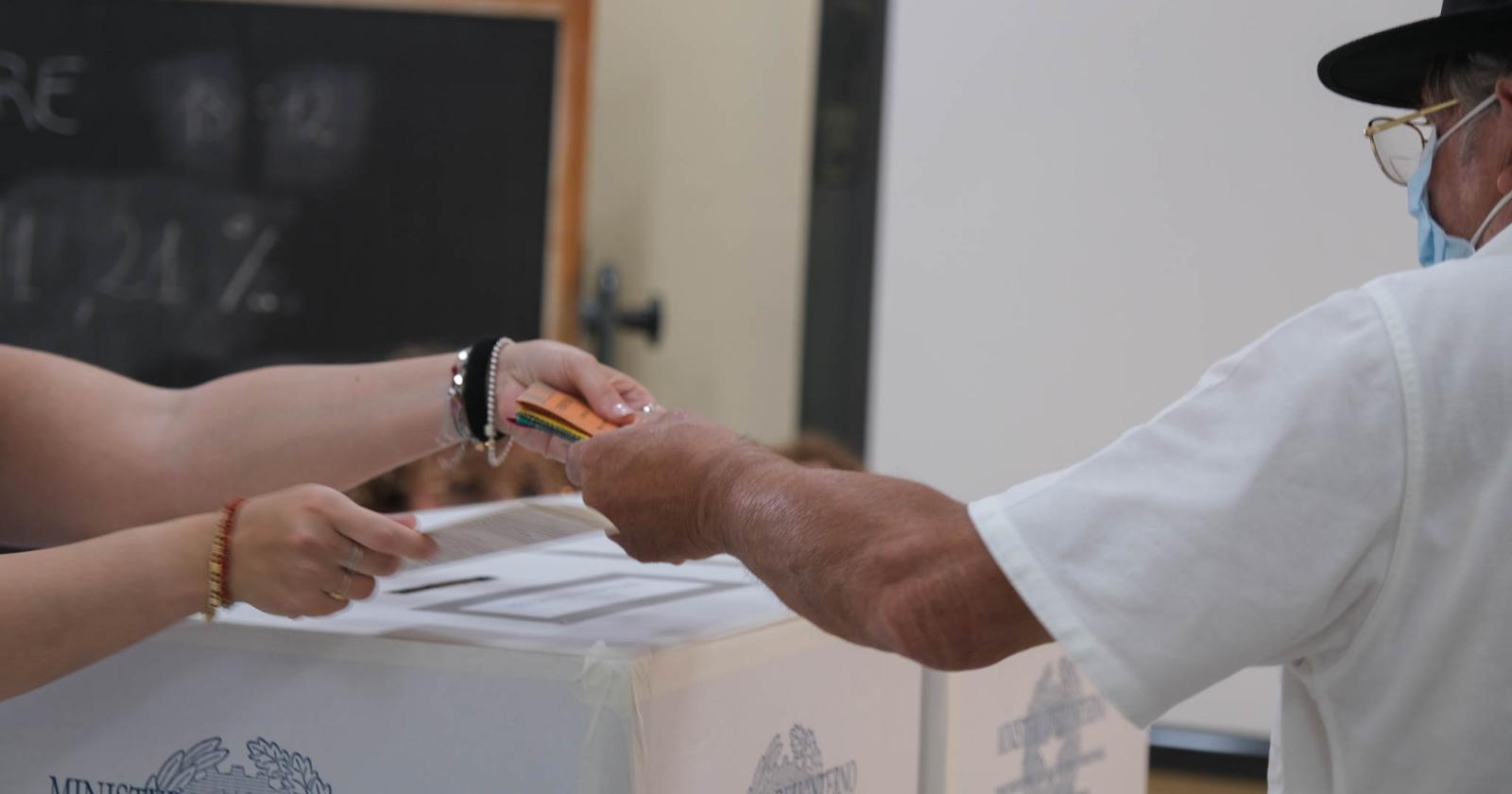 Lusia col fiato sospeso: mancano 100 voti per avere il sindaco