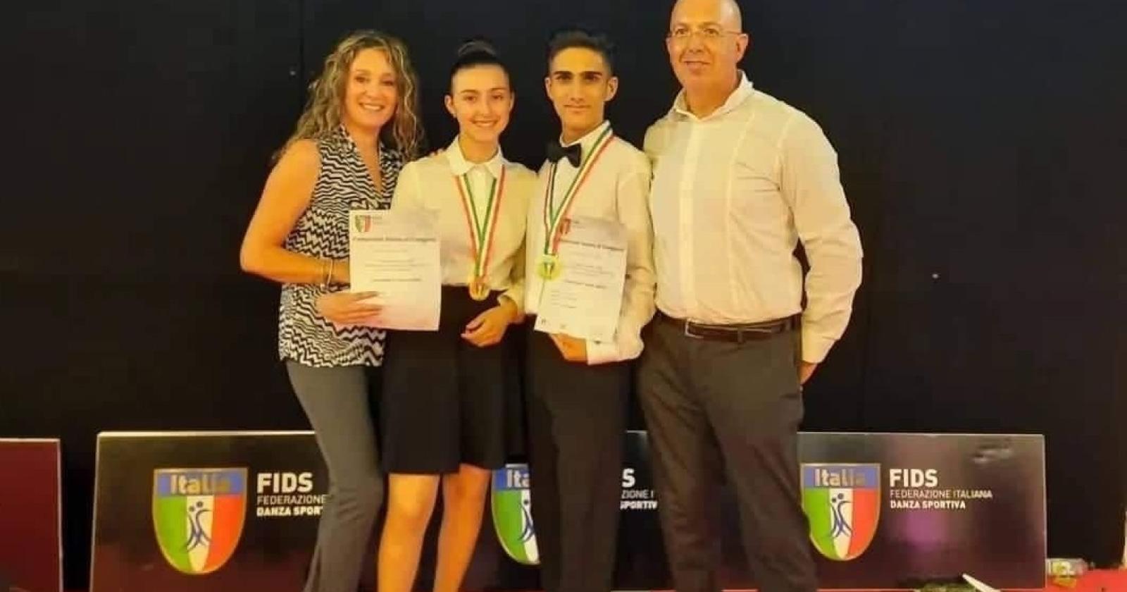 Riccardo e Alessia, ballerini tricolore