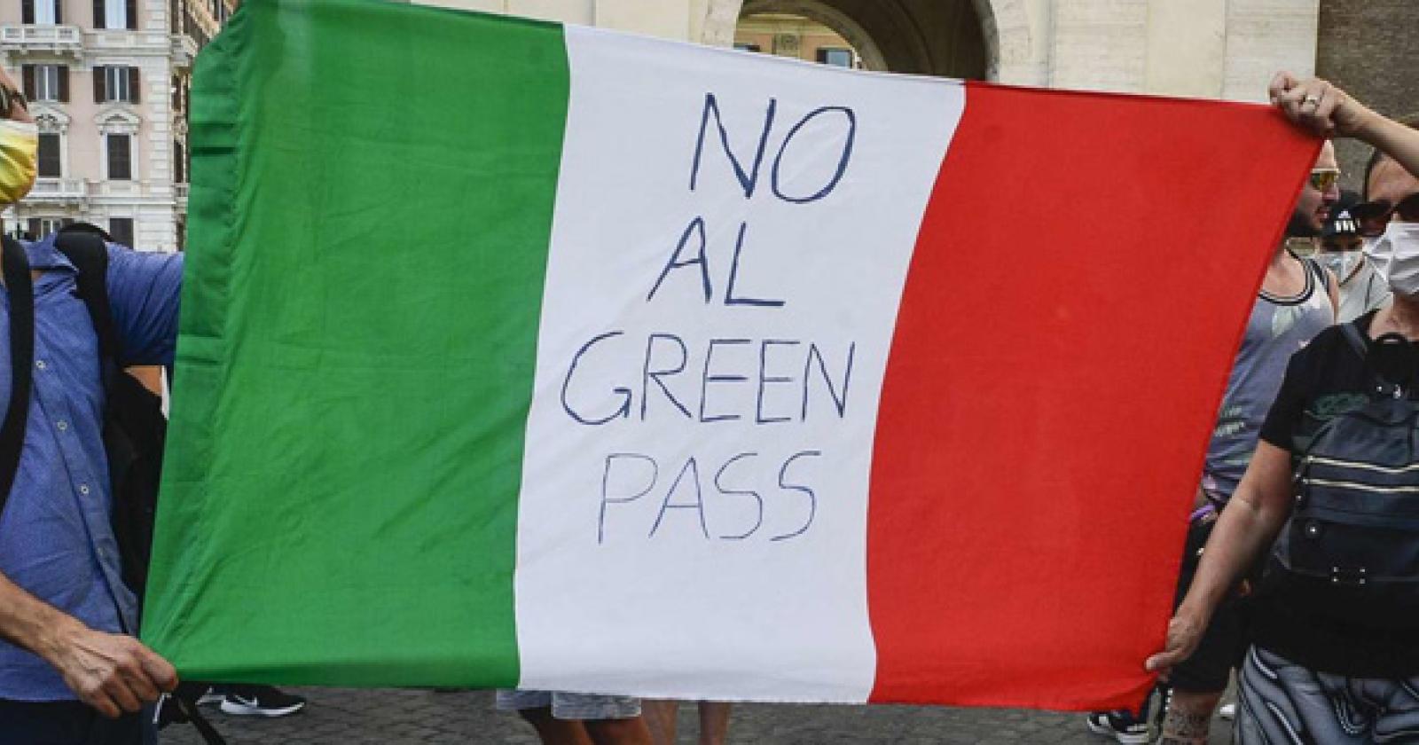 No vax minacciano il Parlamento 