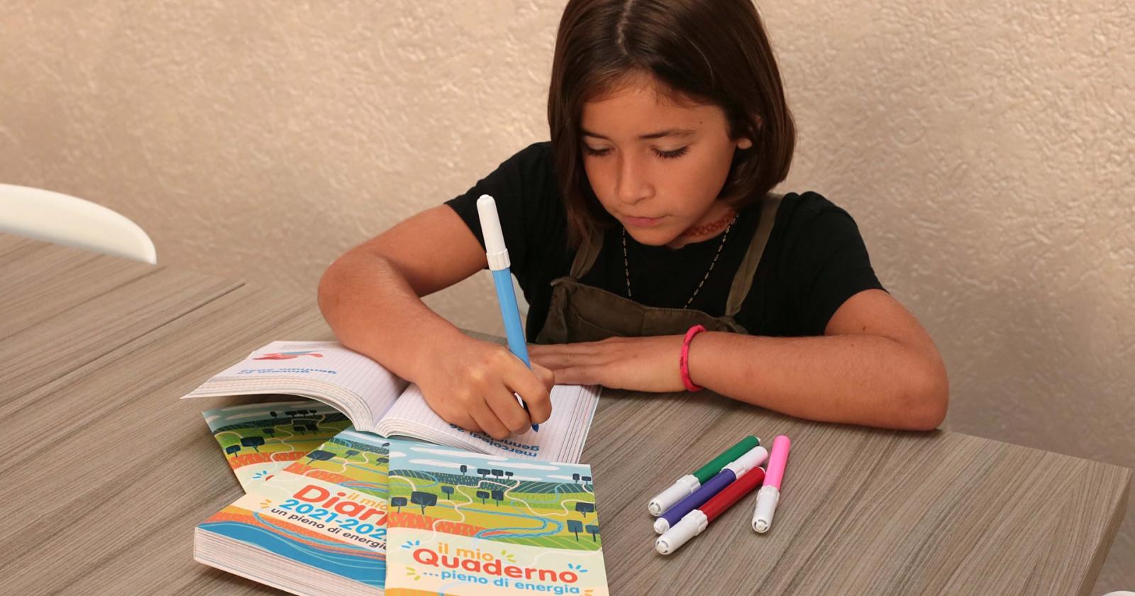 quaderno in omgaggio, diario La Voce, Diario, scuola, scuola primaria