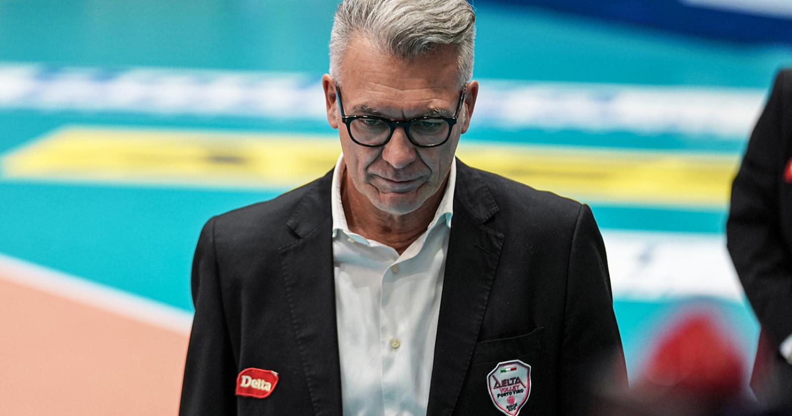 Zambonin non è più coach, ma resta nerofucsia