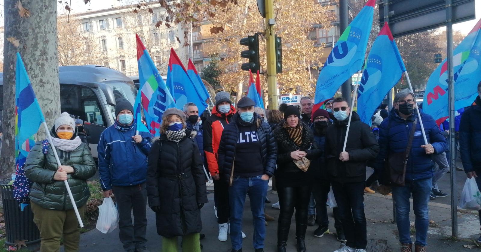 In piazza per difendere i più deboli