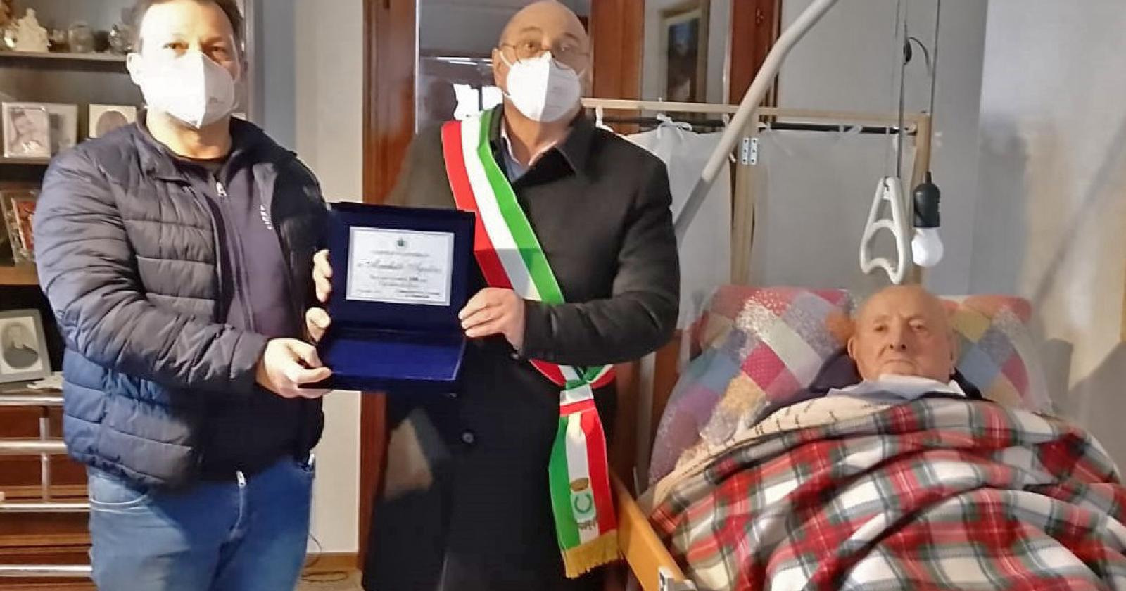Un secolo di Agostino, orgoglio del paese
