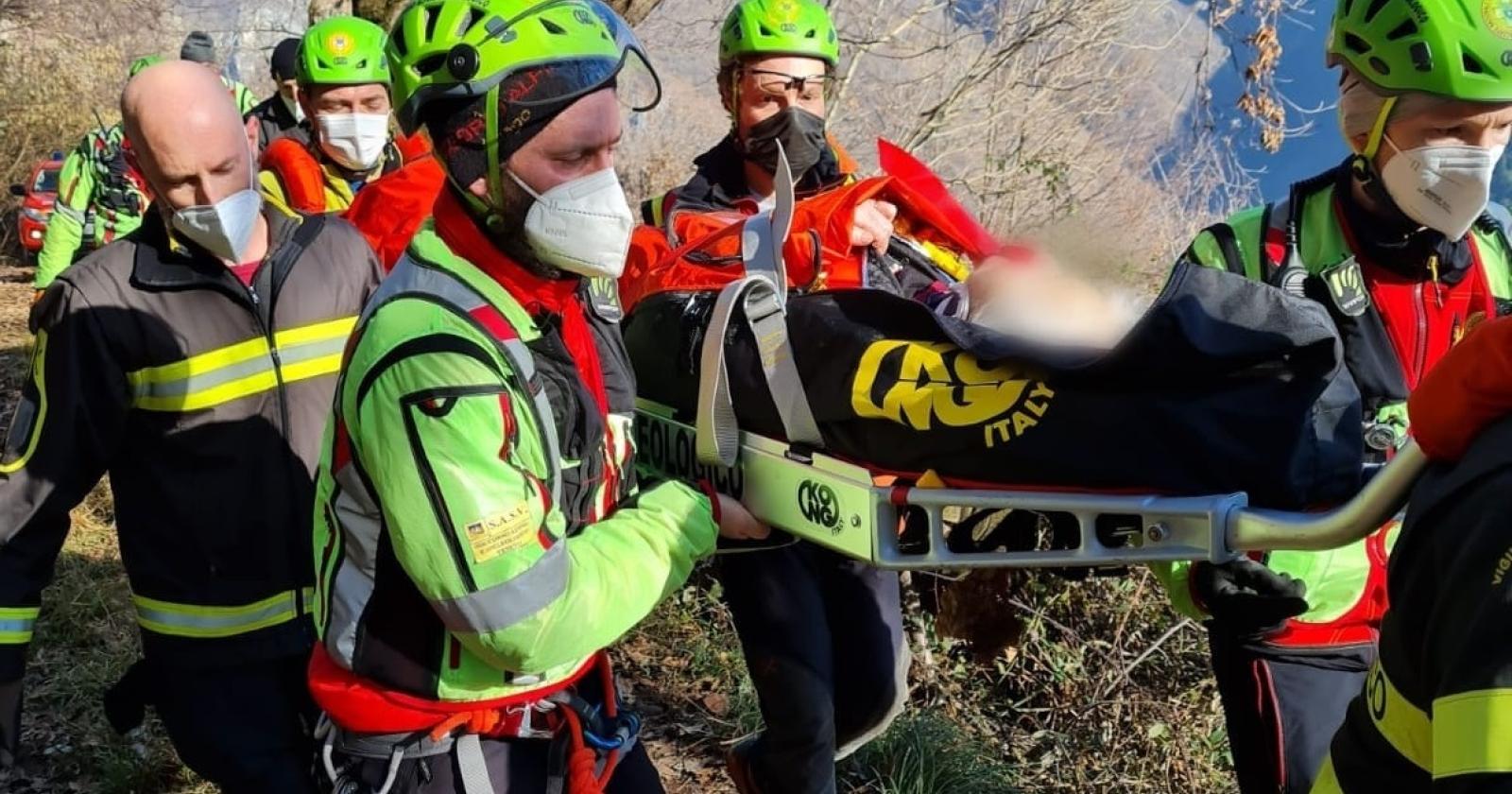 A 80 anni a spasso in montagna: si perdono e rischiano di passare la notte tra i boschi