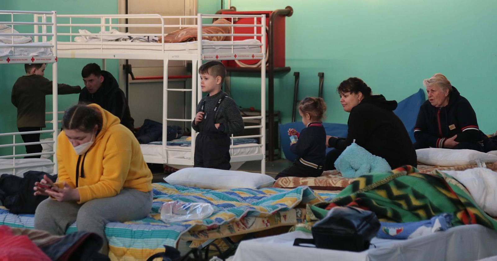 “I profughi hanno perso tutto, donate ancora”