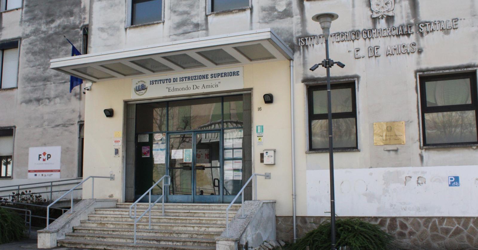 Tecnologia e laboratori, per una scuola tutta nuova
