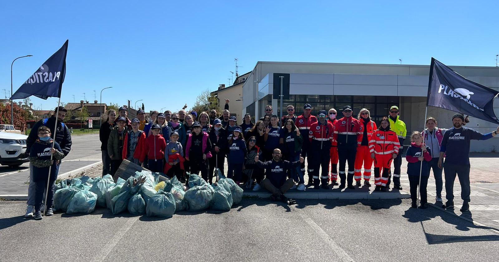 Plastic Free, cento chili di rifiuti raccolti