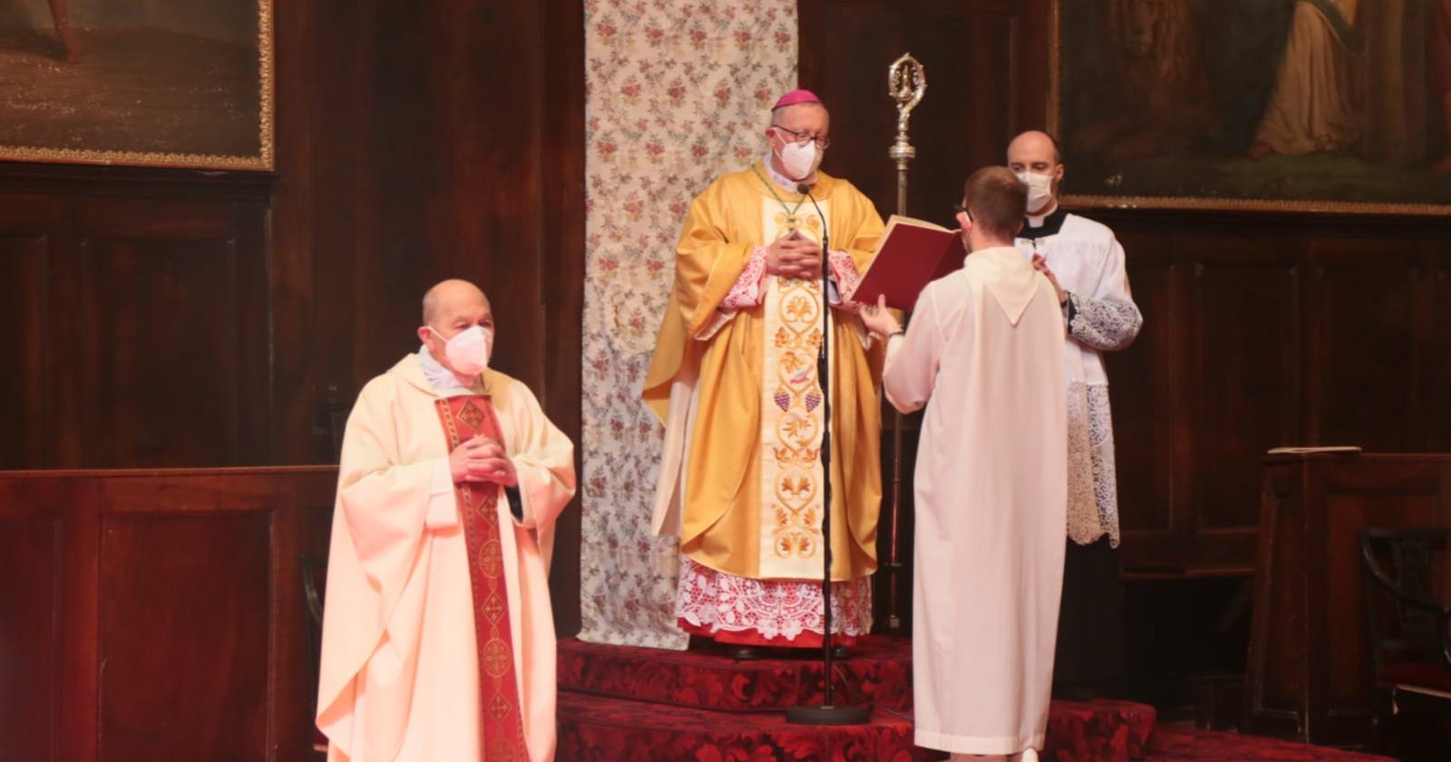 In cattedrale, la messa solenne celebrata dal vescovo