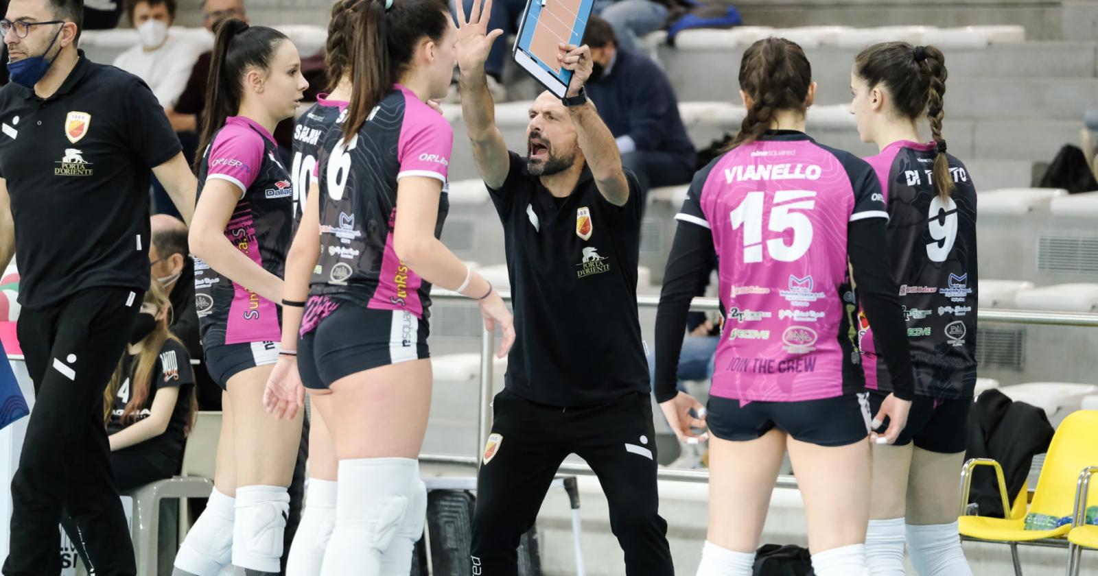 Haly in campo contro le triestine
