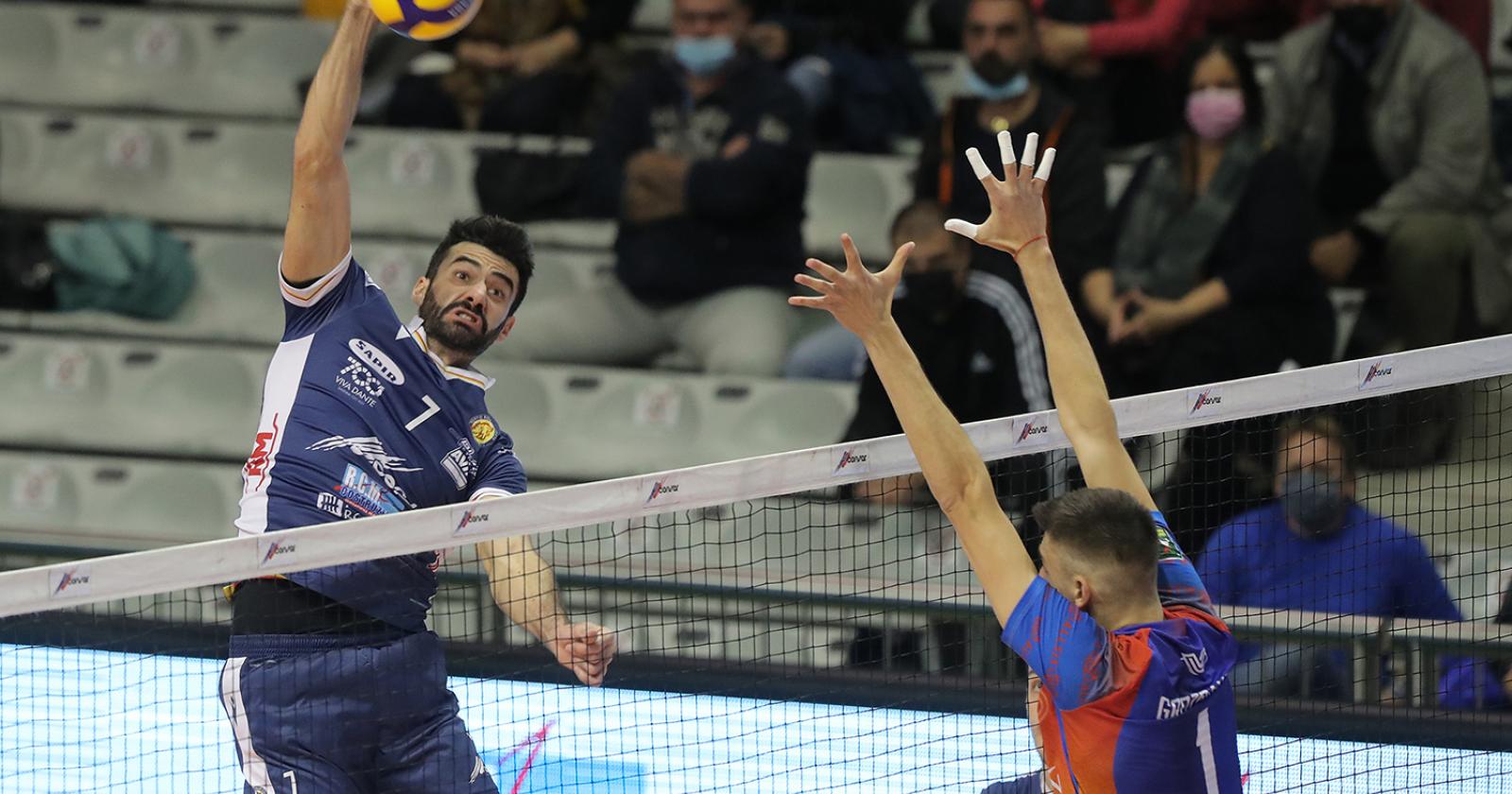Volley, colpo da superlega: al centro arriva Alex Erati