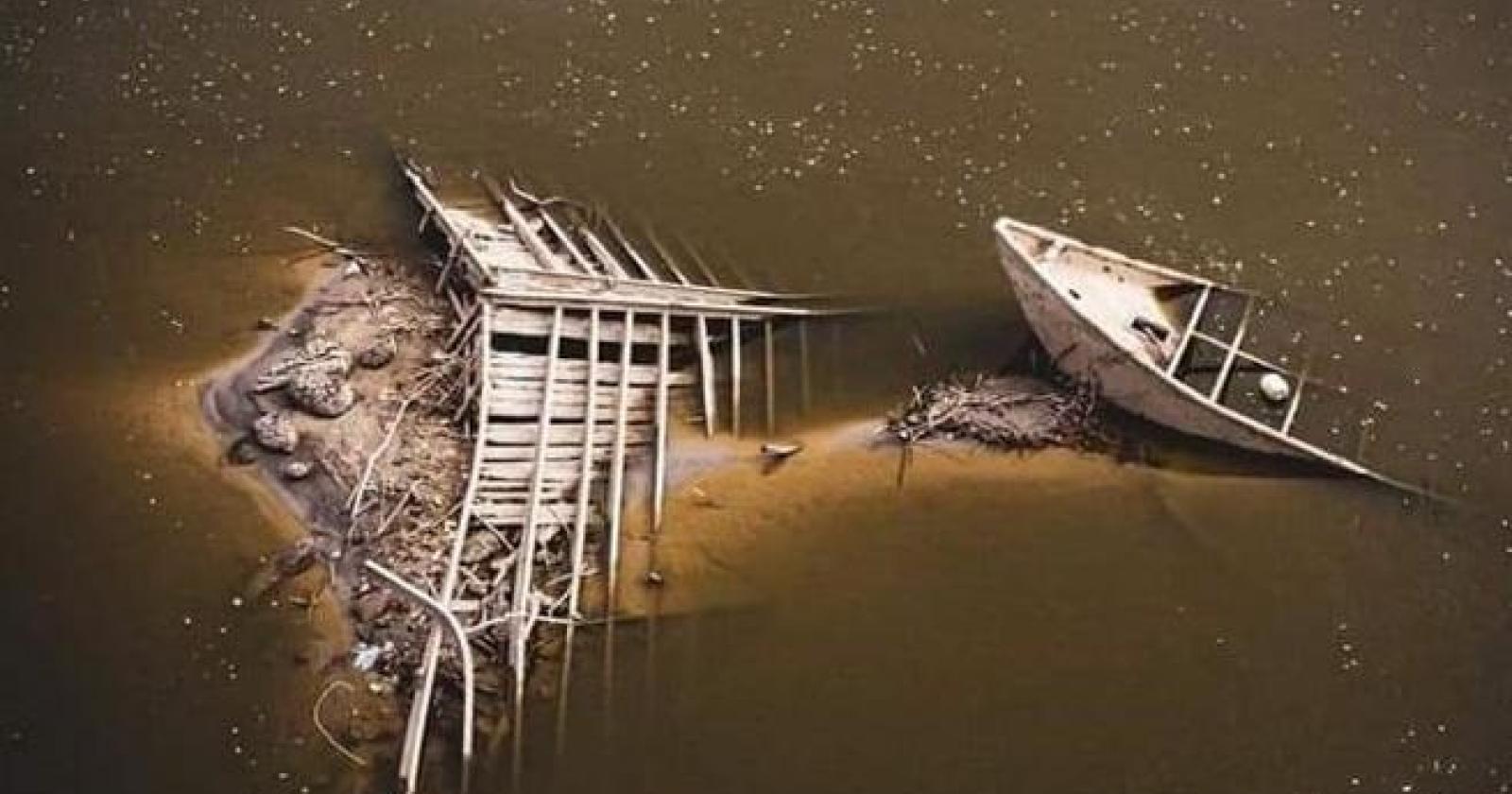 Riaffiora la nostra storia: il ponte di barche bombardato