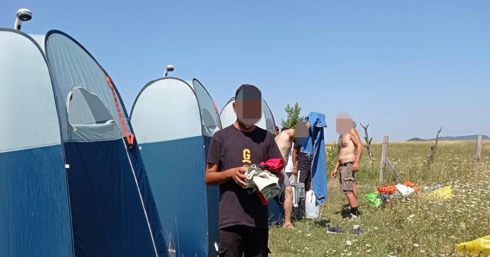 "Abbiamo inventato il kit doccia per profughi"