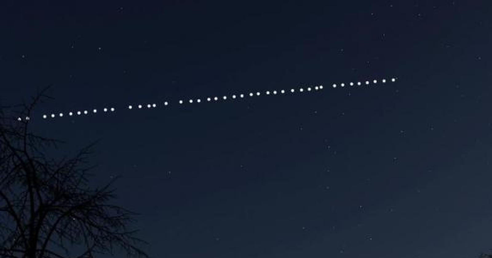 Il fenomeno luminoso si ripeterà questa sera e domani