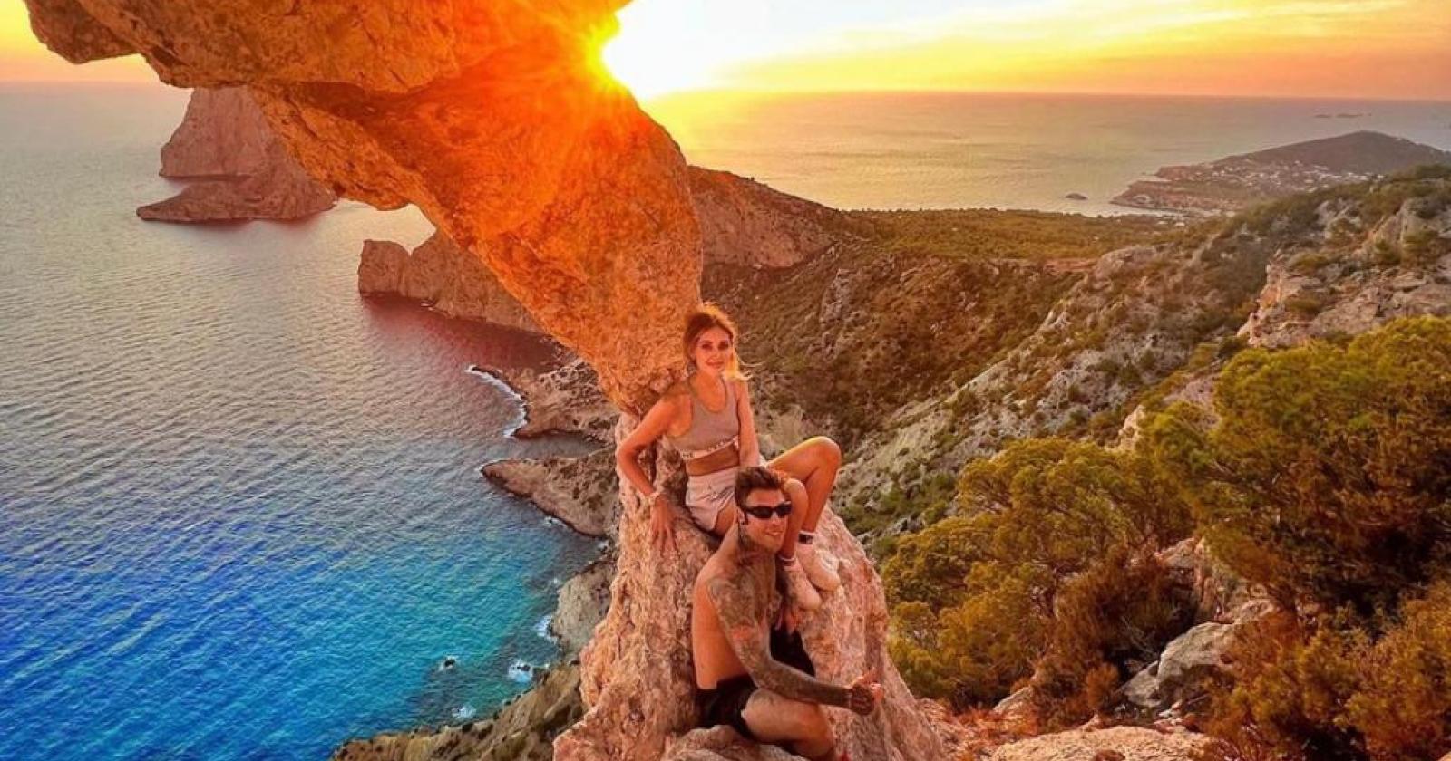 Selfie estremo, i Ferragnez travolti dalle critiche social