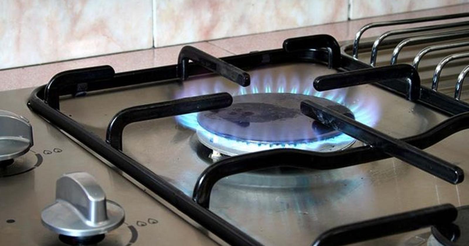 Caro gas, boom di contenitori manomessi