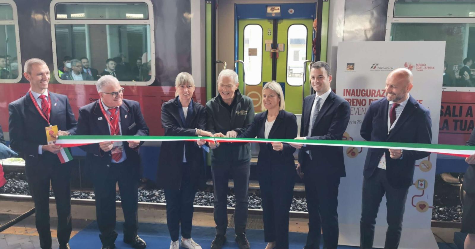 E' partito il Treno della Salute del Cuamm