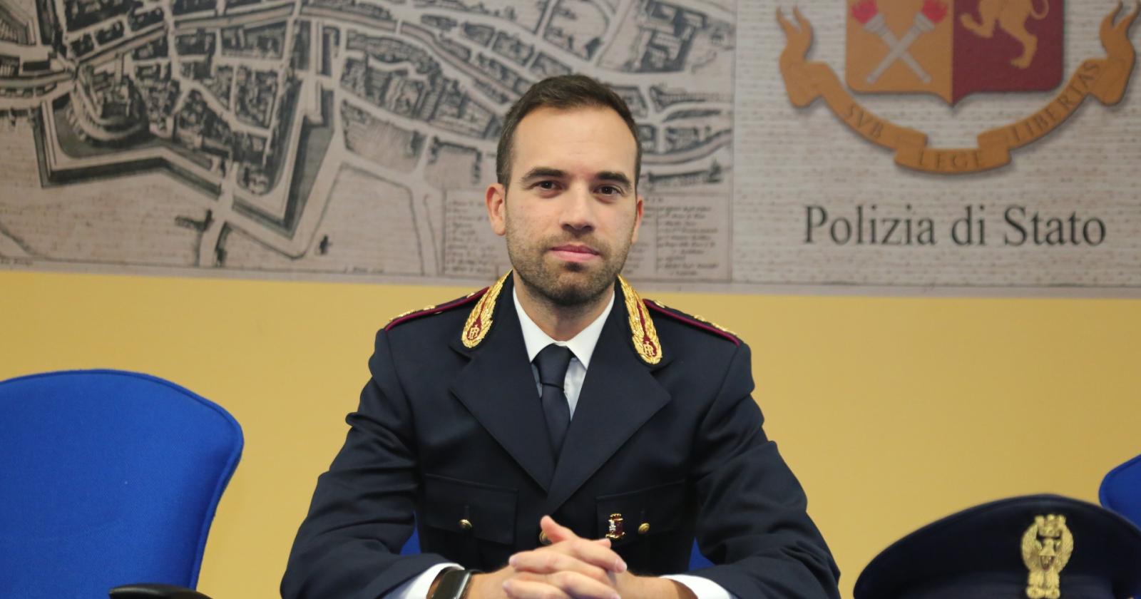 La questura apre i canali social