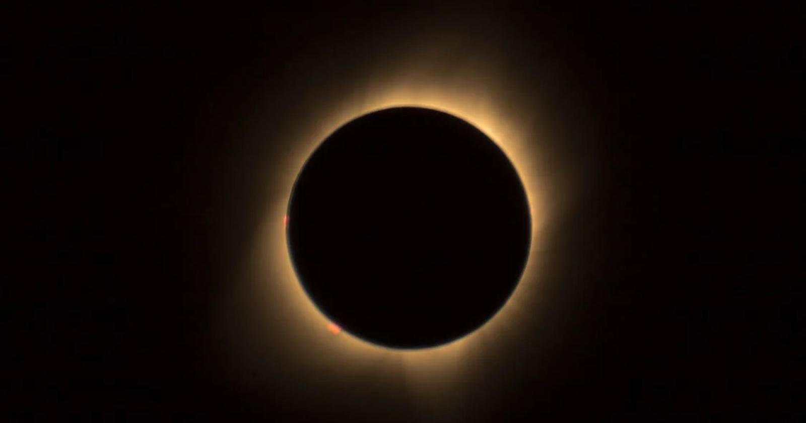 Eclissi solare, quando e come vederla