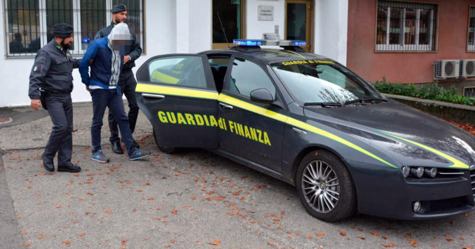 Spolpa una 90enne, le fa sparire 700mila euro